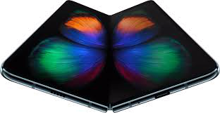 Samsung Galaxy Fold specs and Samsung Galaxy Fold video reviews and merits score.