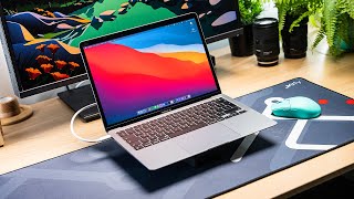 Apple MacBook aAir-(2020) video review and merits by AI Analyzed